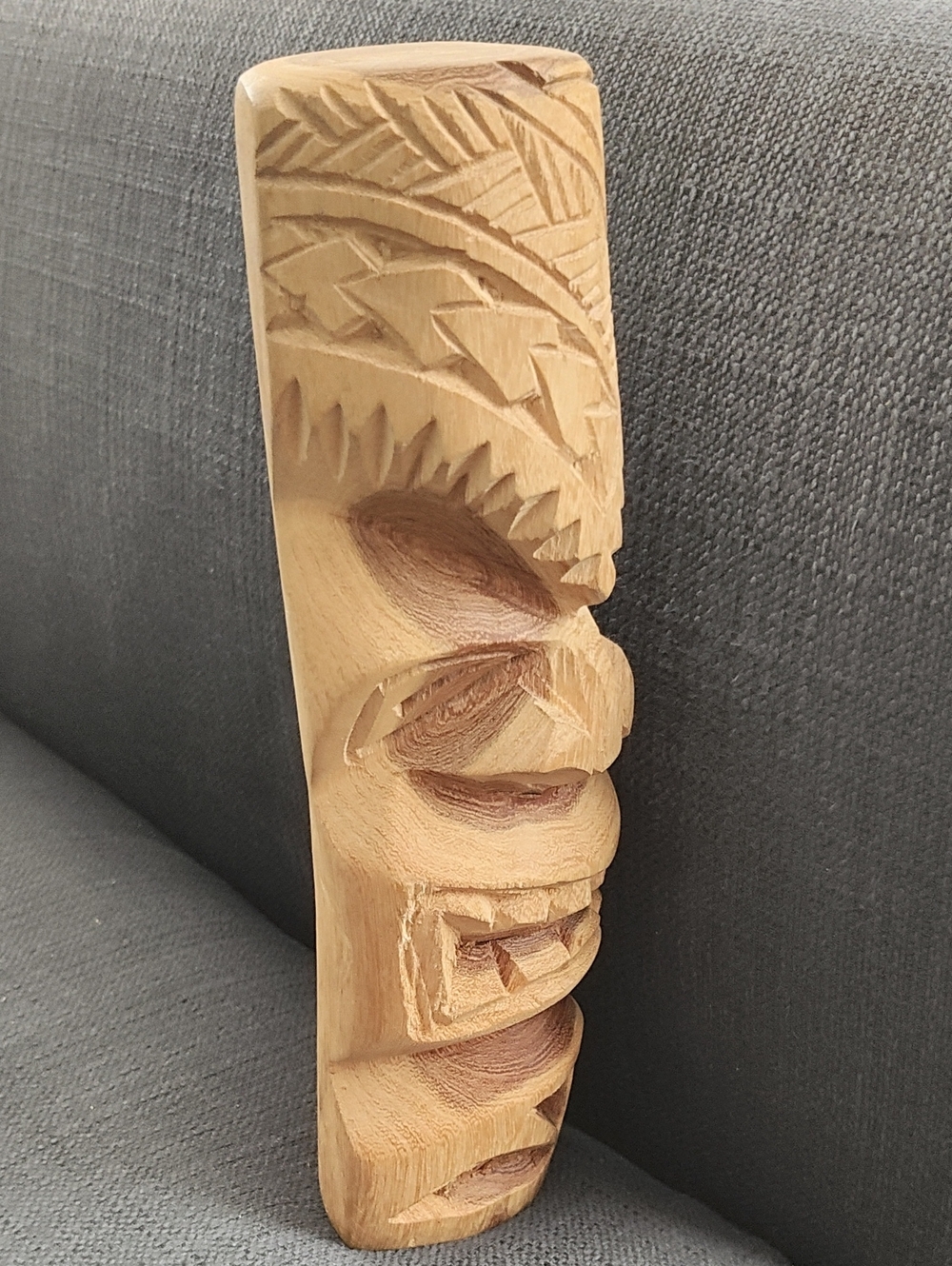 This Tiki Is Lono Hawaii Carved Monkey Pod Wood 10'' - Picture 5 of 5